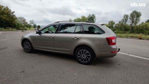 Skoda Octavia 2015 серый - фото 3