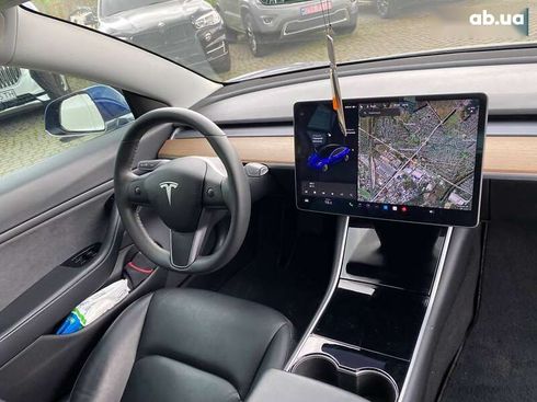 Tesla Model 3 2020 - фото 10