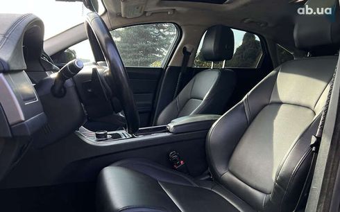 Jaguar XF 2019 - фото 22