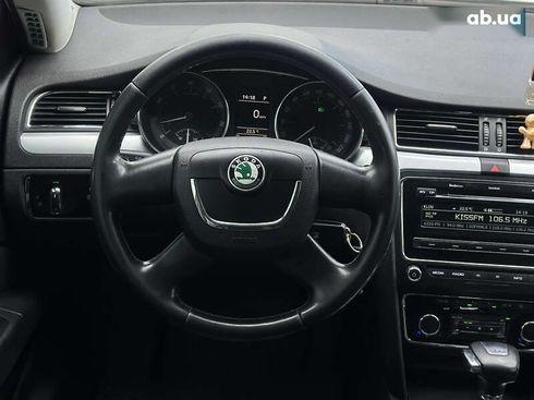 Skoda Superb 2010 - фото 24