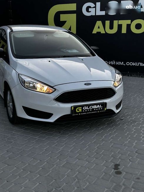 Ford Focus 2015 - фото 4