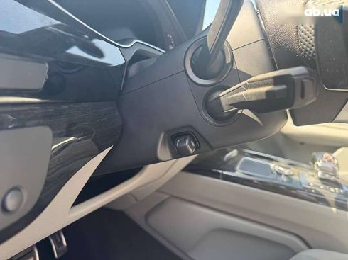 Audi Q7 2017 - фото 12