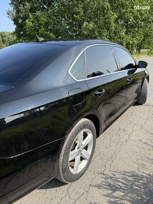 Volkswagen Passat 2013 черный - фото 14