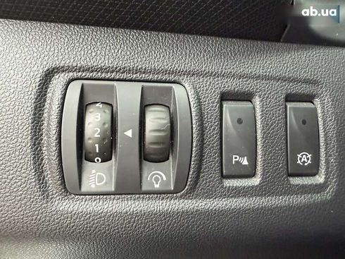 Renault Clio 2016 - фото 22