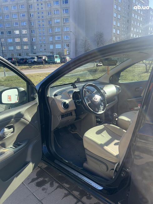 Nissan Note 2006 черный - фото 17
