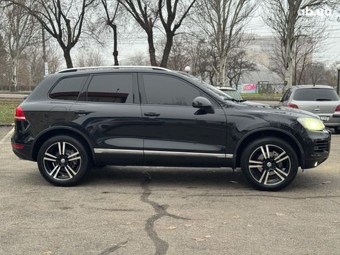 Volkswagen Touareg 2012 черный - фото 8