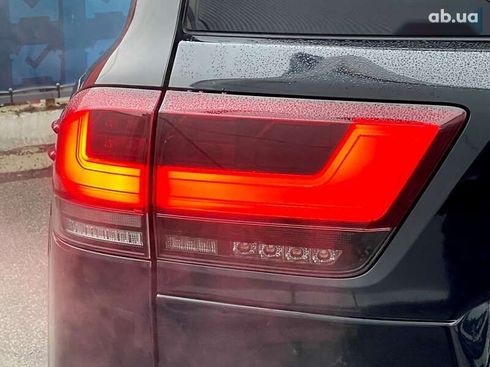 Toyota Land Cruiser 2021 - фото 19