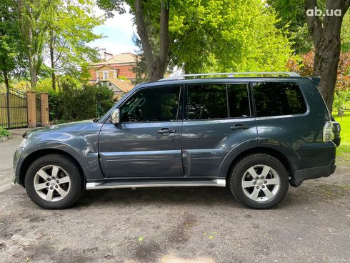 Mitsubishi Pajero Wagon 2008 серый - фото 12