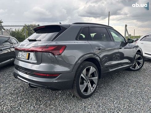 Audi E-Tron 2021 - фото 10