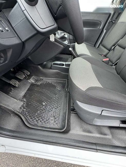 Renault Kangoo 2020 - фото 17