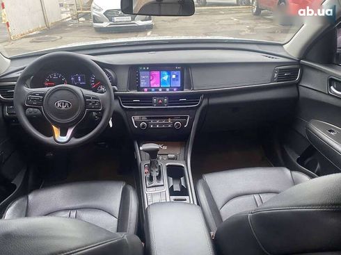 Kia K5 2017 - фото 3