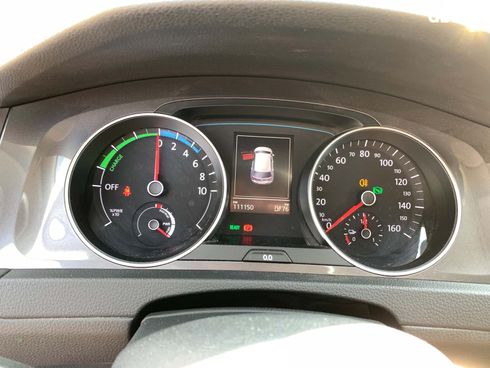 Volkswagen e-Golf 2015 серый - фото 36