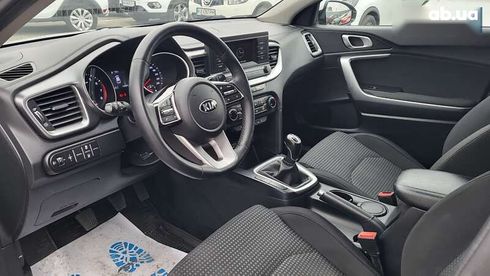 Kia Cee'd 2021 - фото 23