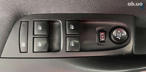Opel Astra 2016 - фото 12