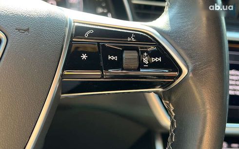 Audi A6 2022 - фото 11