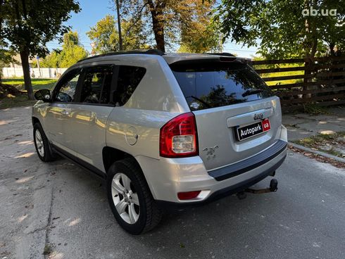 Jeep Compass 2013 серый - фото 9