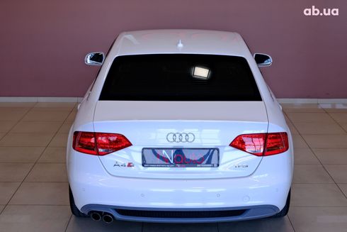 Audi A4 2012 белый - фото 6