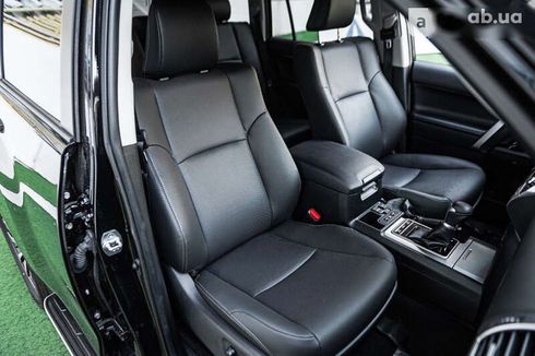 Toyota Land Cruiser Prado 2022 - фото 17