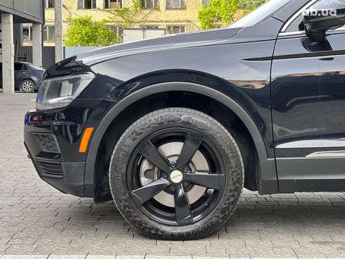 Volkswagen Tiguan 2018 черный - фото 7