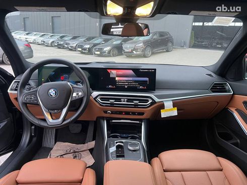 BMW 3 серия 2022 черный - фото 30