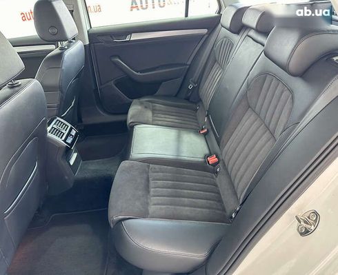 Skoda Superb 2016 - фото 13