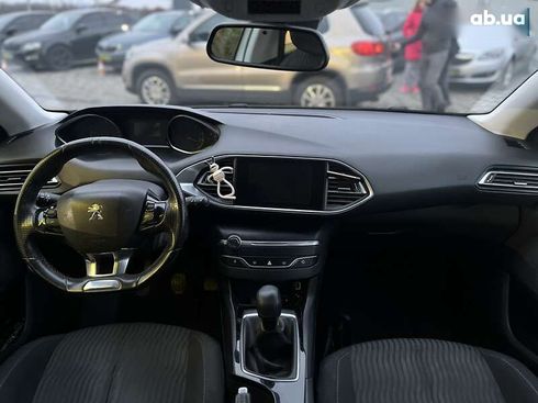 Peugeot 308 2016 - фото 25