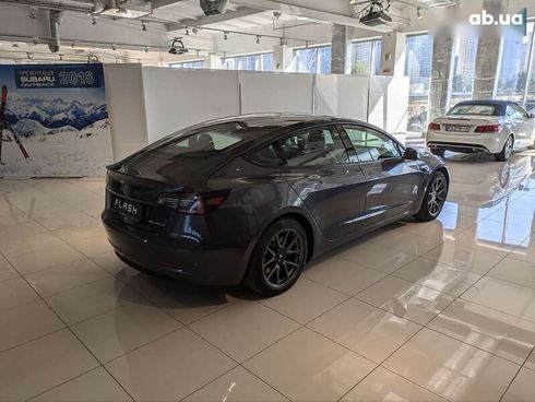 Tesla Model 3 2020 - фото 8