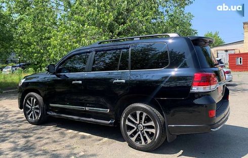 Toyota Land Cruiser 2017 - фото 15