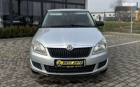 Skoda Fabia 2010 - фото 2