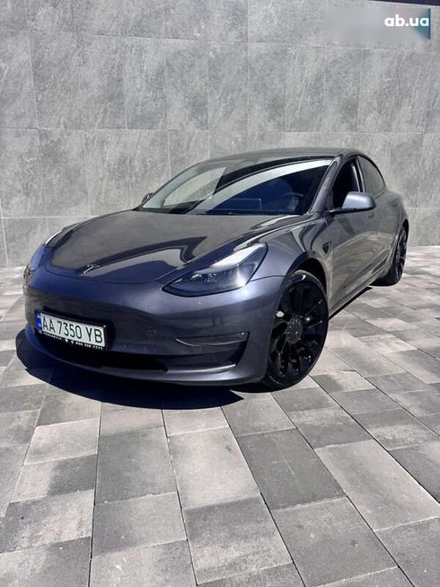 Tesla Model 3 2022 - фото 11