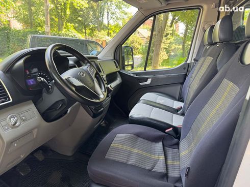 Hyundai H 300 2016 белый - фото 13