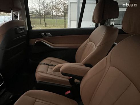 BMW X7 2021 - фото 44