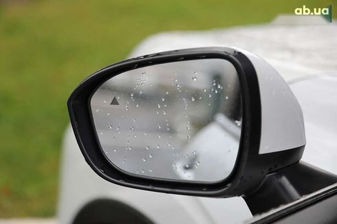 Mitsubishi Outlander 2022 - фото 7