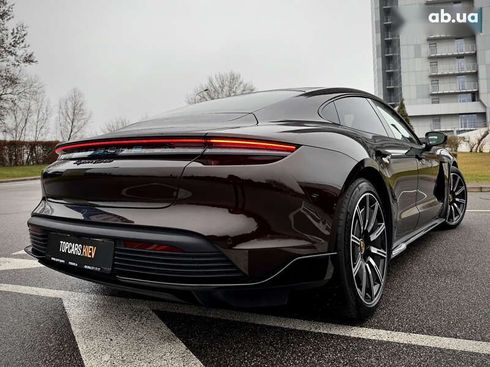 Porsche Taycan 2021 - фото 22