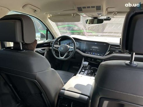 Volkswagen Touareg 2020 - фото 13