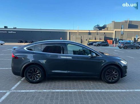 Tesla Model X 2018 - фото 20