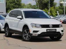 Продажа б/у Volkswagen Tiguan 2018 года - купить на Автобазаре