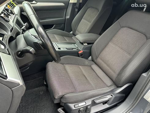 Volkswagen Passat 2015 серый - фото 24