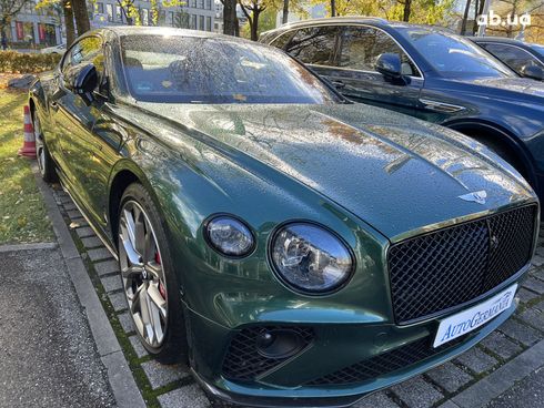 Bentley Continental GT 2023 - фото 16