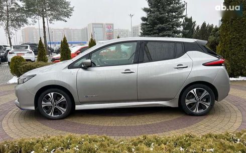 Nissan Leaf 2019 - фото 4