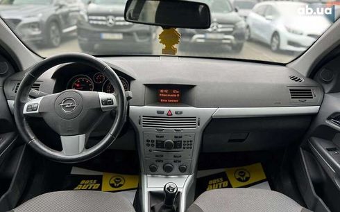 Opel Astra 2009 - фото 18