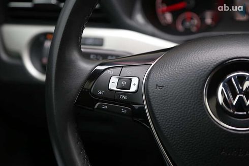 Volkswagen Passat 2021 - фото 25