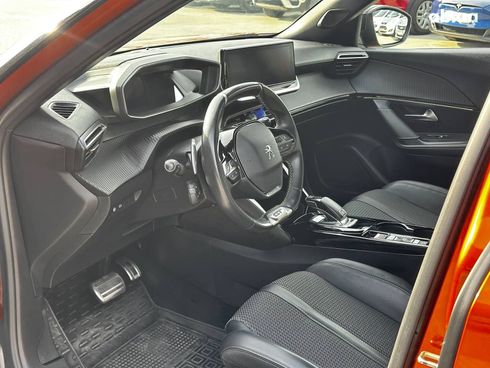Peugeot 2008 2020 оранжевый - фото 17