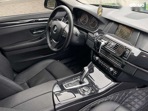 BMW 5 серия 2016 - фото 26