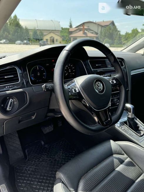 Volkswagen e-Golf 2017 - фото 13