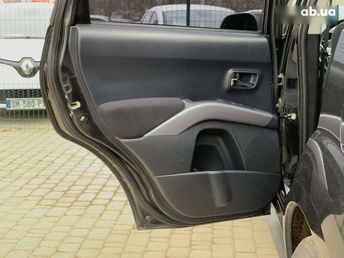 Mitsubishi Outlander XL 2009 - фото 26