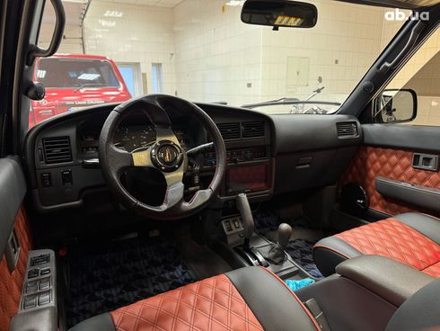 Toyota 4Runner 1994 черный - фото 46