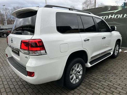 Toyota Land Cruiser 2019 - фото 29