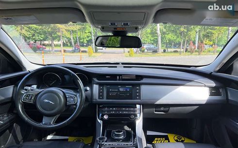 Jaguar XF 2017 - фото 13