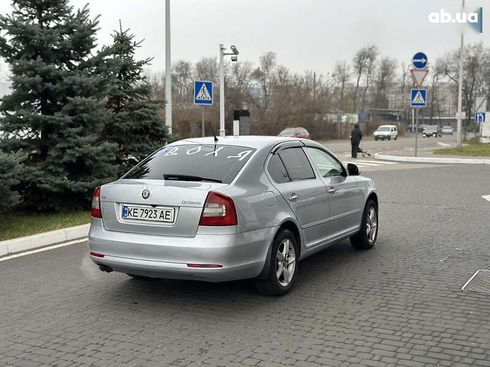 Skoda Octavia 2011 - фото 5